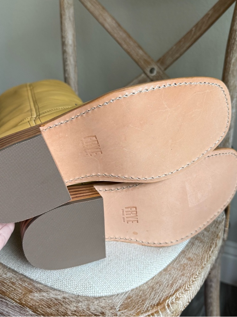 Frye Campus 14L Boots banana - Picture 8 of 9